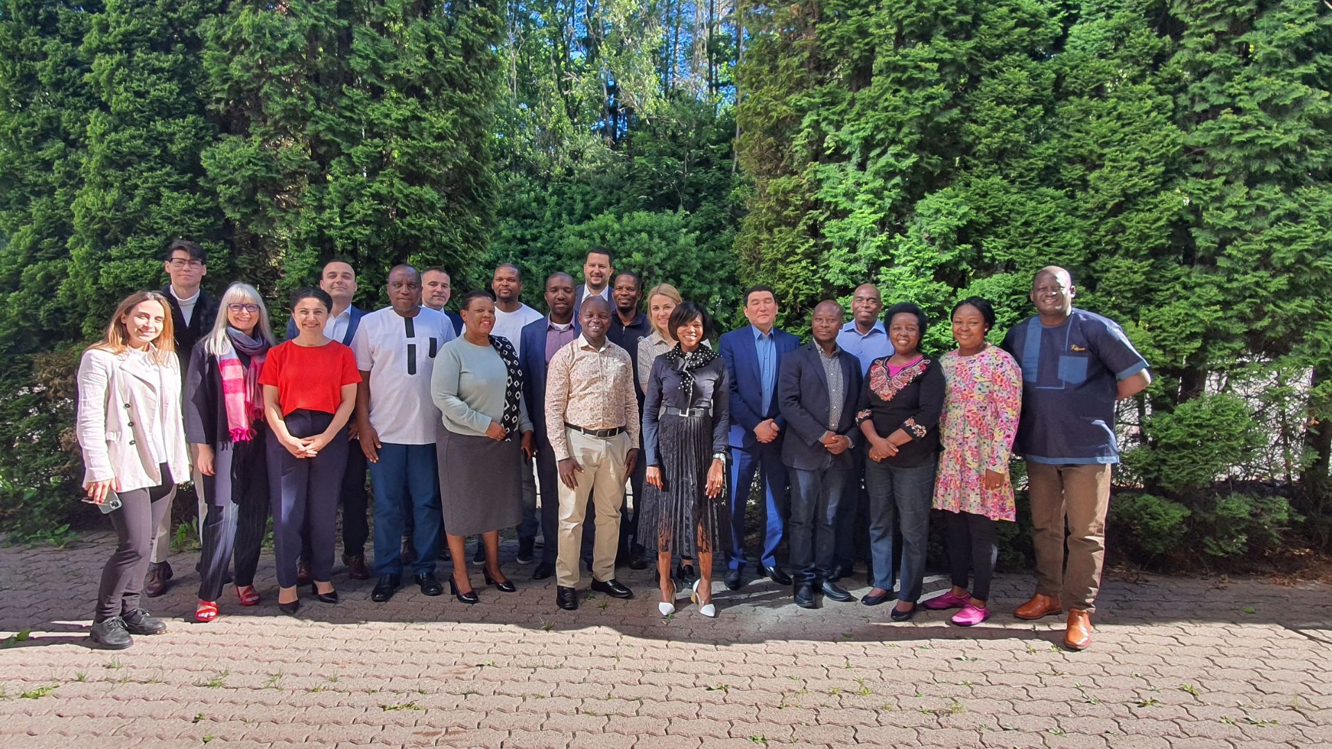 SAIs from AFROSAI-E and EUROSAI regions share their strategic management experiences at the knowledge-sharing workshop in Oslo, 13-17 June 2022